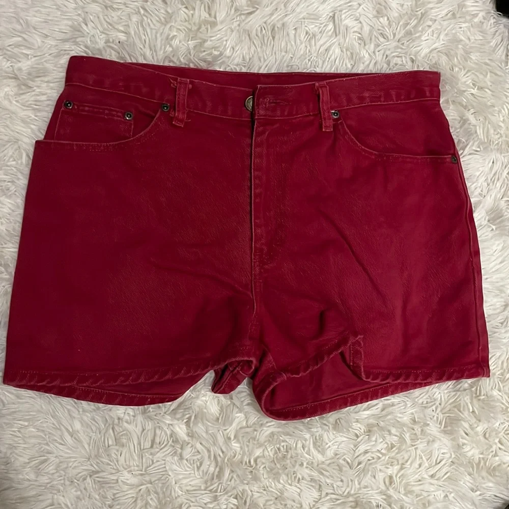 Shorts - Picture 1 of 3
